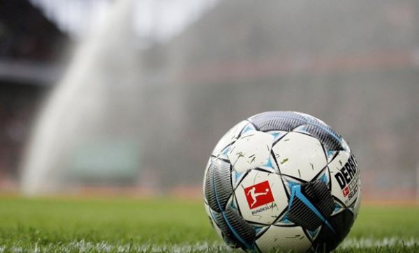 DFL quyết định hoãn giải Bundesliga ít nhất đến ngày 30/4