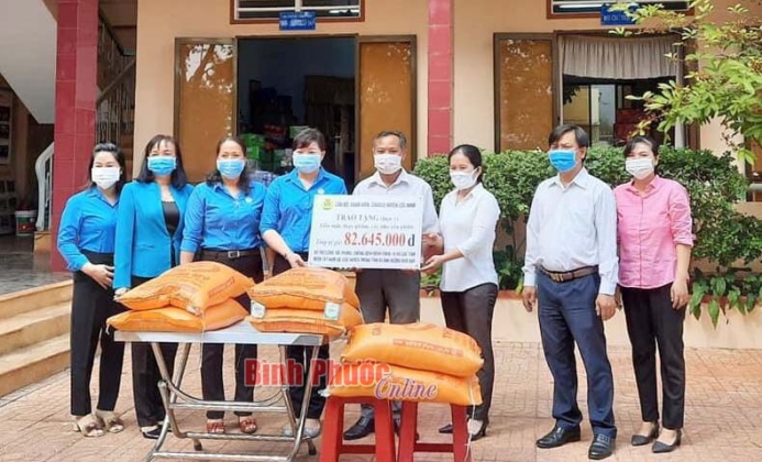 Đồng hành với doanh nghiệp và người lao động