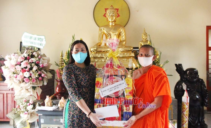 Tết Ch&ocirc;l Chnăm Thm&acirc;y vui tươi, an to&agrave;n