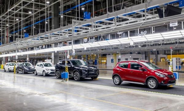 Ô tô nội địa chính thức được giảm 50% lệ phí trước bạ 