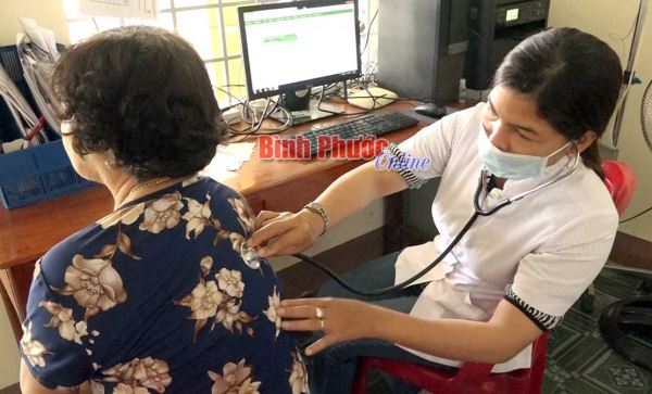 Đến năm 2025, Chơn Thành có tối thiểu 5% cán bộ, công chức, viên chức là người DTTS