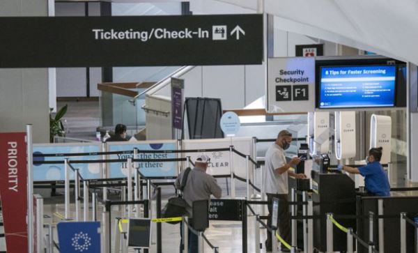 Đi máy bay thời 'bình thường mới' sẽ gồm những gì?