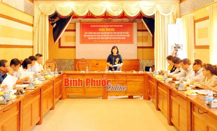 Nhiều ý kiến tâm huyết của đội ngũ trí thức đóng góp vào dự thảo văn kiện Đại hội Đảng bộ tỉnh