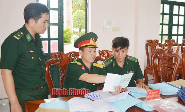 Bộ Tổng tham mưu kiểm tra c&ocirc;ng t&aacute;c huấn luyện bi&ecirc;n ph&ograve;ng