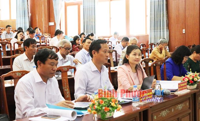 Thành ủy Đồng Xoài lấy ý kiến đóng góp xây dựng văn kiện Đại hội Đảng các cấp nhiệm kỳ 2020-2025