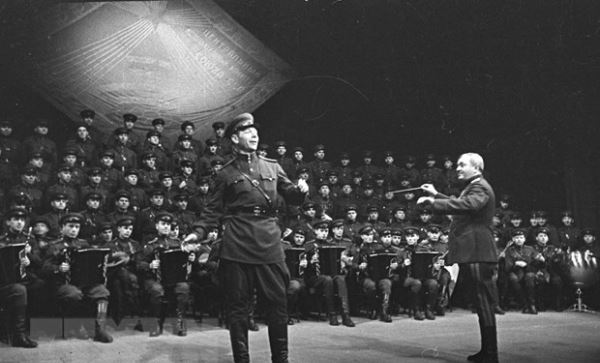 75 năm chiến thắng phát xít: Những bài ca vượt qua lửa đạn