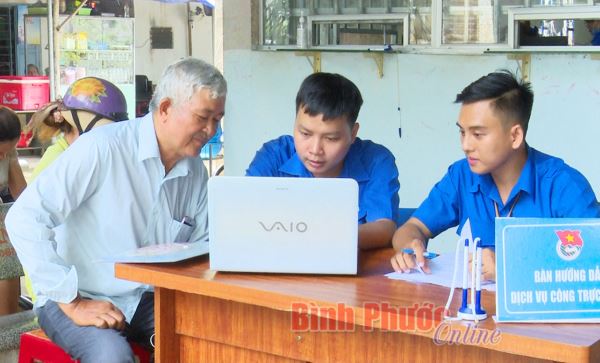 Dịch vụ c&ocirc;ng tr&ecirc;n m&ocirc;i trường điện tử ở Ph&uacute; Riềng: Dễ l&agrave;m trước, kh&oacute; xử l&yacute; sau