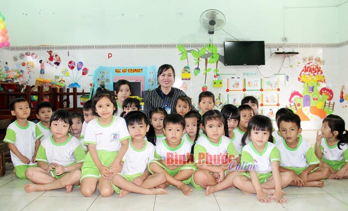 Nữ hiệu trưởng t&acirc;m huyết với gi&aacute;o dục v&ugrave;ng bi&ecirc;n