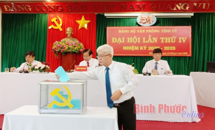 Nhiệm kỳ 2015-2020: Văn ph&ograve;ng Tỉnh ủy giữ vững danh hiệu trong sạch vững mạnh