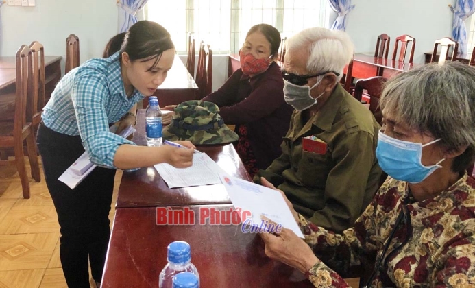 Hỗ trợ kịp thời người bán vé số vượt qua khó khăn