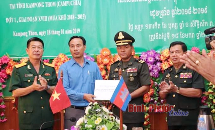 Học B&aacute;c để ho&agrave;n th&agrave;nh tr&aacute;ch nhiệm với đồng đội