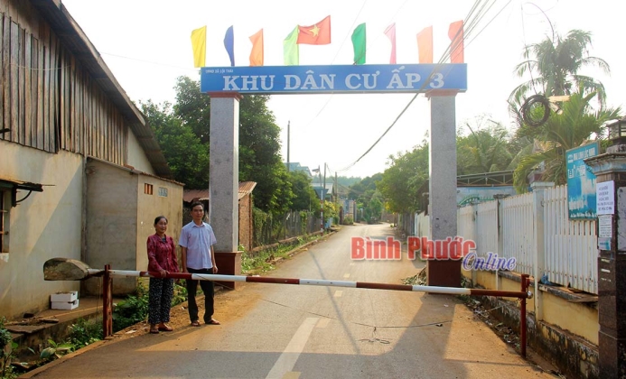 Giữ bình yên thôn xóm từ mô hình tự quản