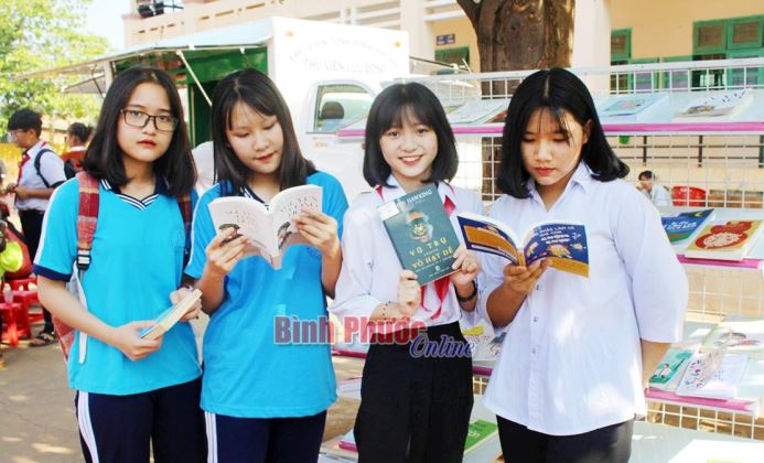 Ch&uacute; trọng ph&aacute;t triển văn h&oacute;a đọc trong gia đ&igrave;nh, nh&agrave; trường