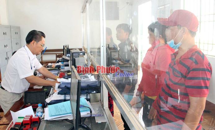 B&ugrave; Gia Mập x&acirc;y dựng ch&iacute;nh quyền th&acirc;n thiện v&agrave; v&igrave; d&acirc;n phục vụ