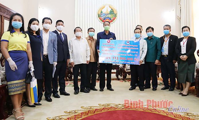 Củng cố thêm quan hệ hữu nghị vĩ đại Việt - Lào trong phòng, chống đại dịch