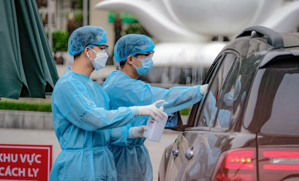 Thủ tướng: Giãn cách xã hội đã đem lại hiệu quả bước đầu