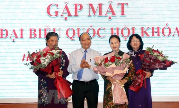 Thủ tướng, Chủ tịch Quốc hội dự cuộc gặp mặt nữ đại biểu Quốc hội