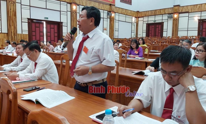 Phiên thảo luận tại Đại hội đại biểu Đảng bộ thị xã Phước Long lần thứ XII, nhiệm kỳ 2020-2025