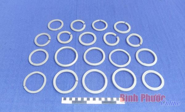 Độc đ&aacute;o trang sức truyền thống của người S&rsquo;ti&ecirc;ng