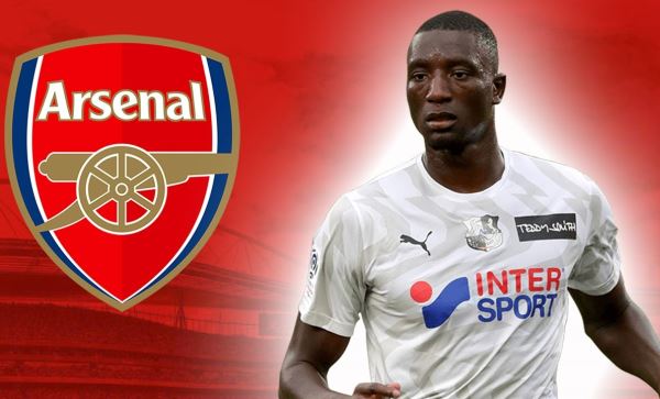 Arsenal tăng cường sức mạnh hàng công