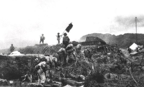 Báo chí Lào ca ngợi chiến thắng Điện Biên Phủ của nhân dân Việt Nam