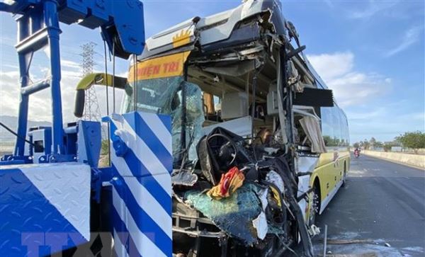 Ng&agrave;y đầu ti&ecirc;n của kỳ nghỉ lễ, tai nạn giao th&ocirc;ng l&agrave;m chết 14 người