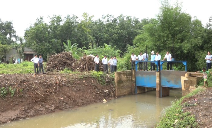 HĐND tỉnh gi&aacute;m s&aacute;t việc quy hoạch t&agrave;i nguy&ecirc;n nước tại thị x&atilde; B&igrave;nh Long
