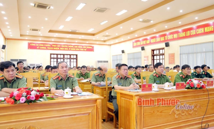 Hội nghị trực tuyến phổ biến Luật xuất cảnh, nhập cảnh