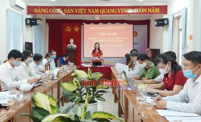 Giao ban và cung cấp thông tin cho báo chí tháng 8
