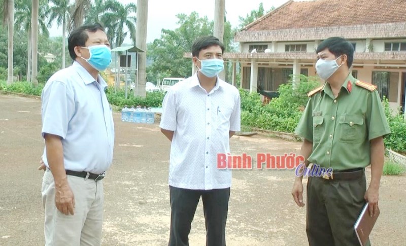 Lộc Ninh đẩy mạnh công tác phòng, chống dịch Covid-19