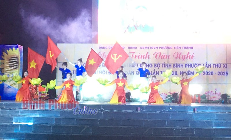 Văn nghệ chào mừng Đại hội Đảng bộ tỉnh Bình Phước lần thứ XI