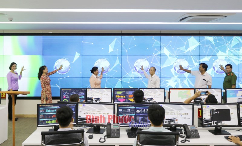 Ch&iacute;nh thức vận h&agrave;nh Trung t&acirc;m điều h&agrave;nh th&ocirc;ng minh (IOC) tỉnh 