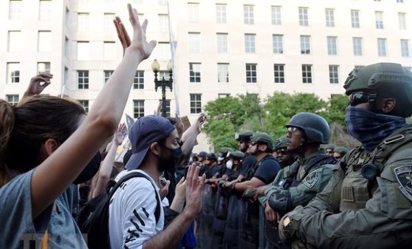 Tổng thống Mỹ chuẩn bị triển khai đặc vụ liên bang tới thành phố lớn