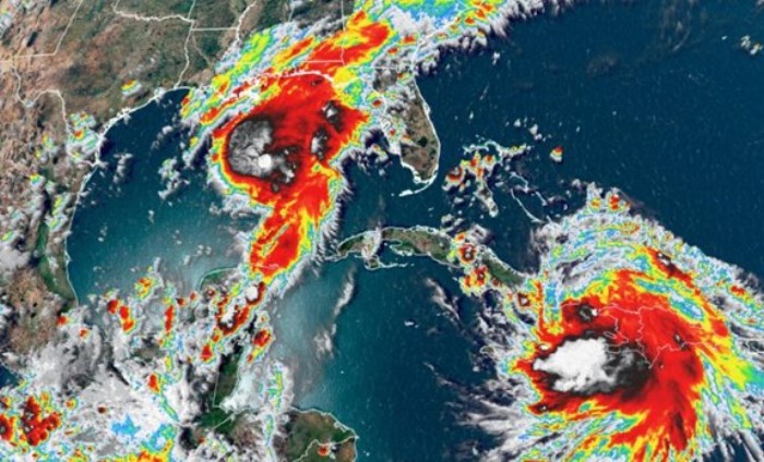 Cảnh báo bão đôi chuẩn bị 'tấn công' vào nước Mỹ