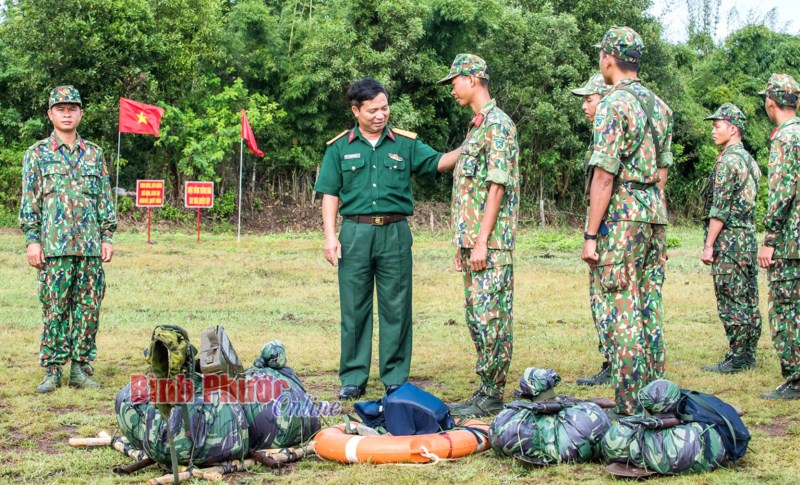 Đột ph&aacute; n&acirc;ng cao chất lượng huấn luyện, sẵn s&agrave;ng chiến đấu