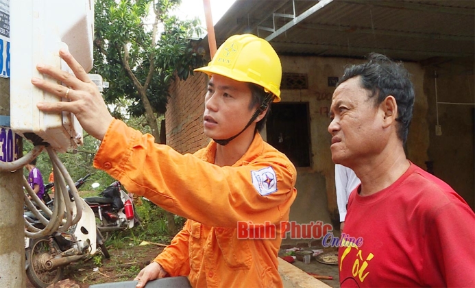 Dồn sức đưa điện về nông thôn