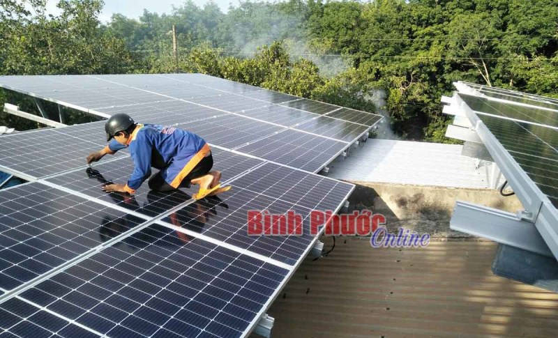 “Nóng” nhu cầu lắp đặt điện mặt trời áp mái