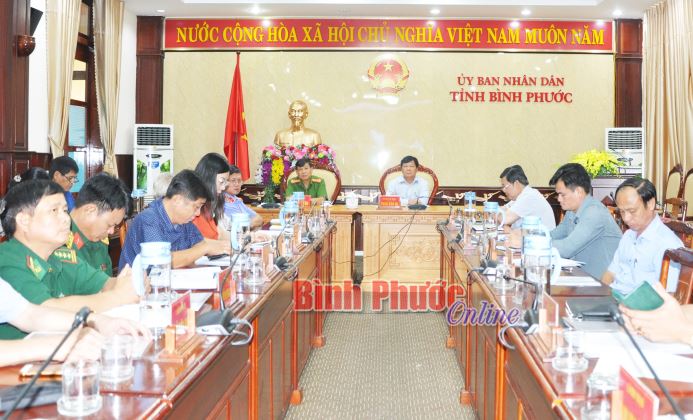 Đẩy mạnh c&ocirc;ng t&aacute;c ph&ograve;ng, chống tội phạm, bu&ocirc;n lậu v&agrave; gian lận thương mại