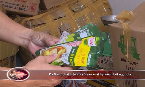 Bản tin 100 độ ng&agrave;y 14-7: Ph&aacute;t hiện cơ sở sản xuất hạt n&ecirc;m, bột ngọt giả