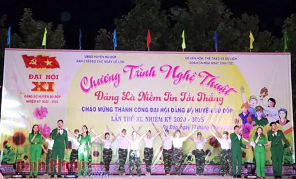Chương tr&igrave;nh nghệ thuật ch&agrave;o mừng th&agrave;nh c&ocirc;ng Đại hội Đảng bộ huyện B&ugrave; Đốp