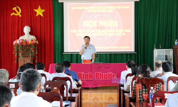 Đại biểu Quốc hội tiếp x&uacute;c cử tri tại huyện B&ugrave; Gia Mập