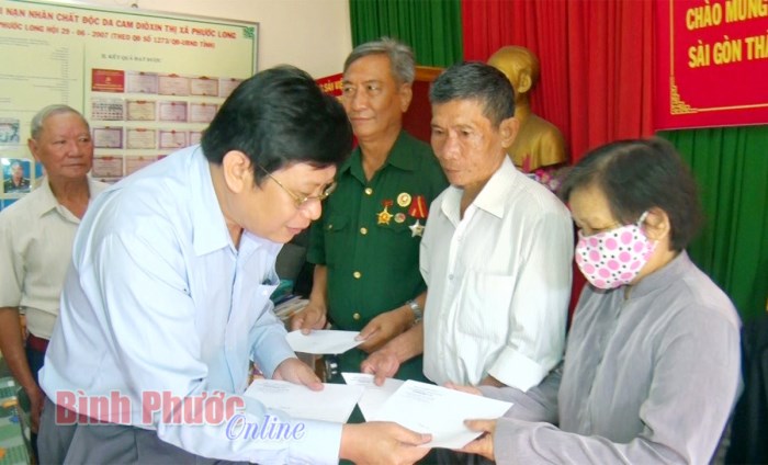 Phước Long: Họp mặt, tặng qu&agrave; nh&acirc;n kỷ niệm 59 năm Ng&agrave;y thảm họa da cam Việt Nam