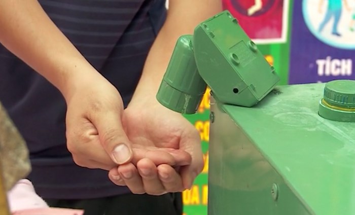 Bản tin Covid-19 ngày 30-8: Những sáng chế hữu ích mùa dịch