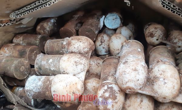 Phát hiện 60 quả đạn cối M79 khi đào móng