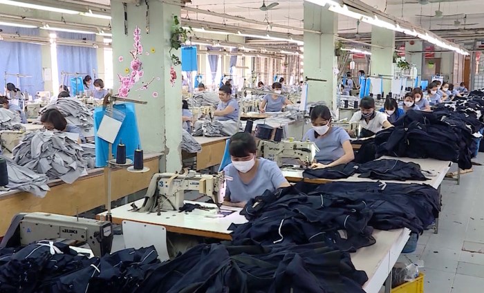 Bản tin Covid-19 ngày 6-9: Dịch bệnh kéo dài, doanh nghiệp hứng chịu “cơn bão kép”