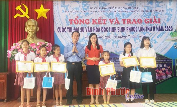 Trao giải Cuộc thi “Đại sứ Văn hóa đọc tỉnh Bình Phước” lần II