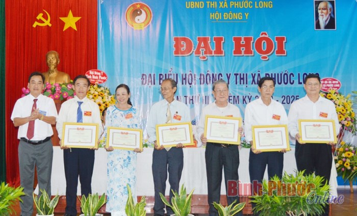 Đại hội đại biểu Hội Đ&ocirc;ng y thị x&atilde; Phước Long lần thứ III, nhiệm kỳ 2020-2025
