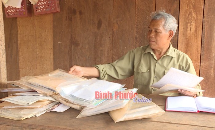 Hơn 30 năm “vác tù và hàng tổng”