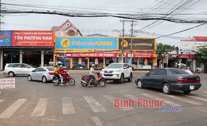 Thống nhất mở rộng giao lộ Ph&uacute; Riềng Đỏ v&agrave; đường tr&aacute;nh Nguyễn Huệ