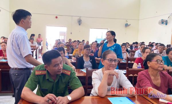 Đồng Xoài: Tập huấn củng cố mô hình phòng chống bạo lực gia đình